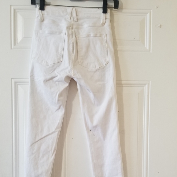Good American Good Leg Crop High Rise White Cascade Hem Size 25 - Picture 6 of 16